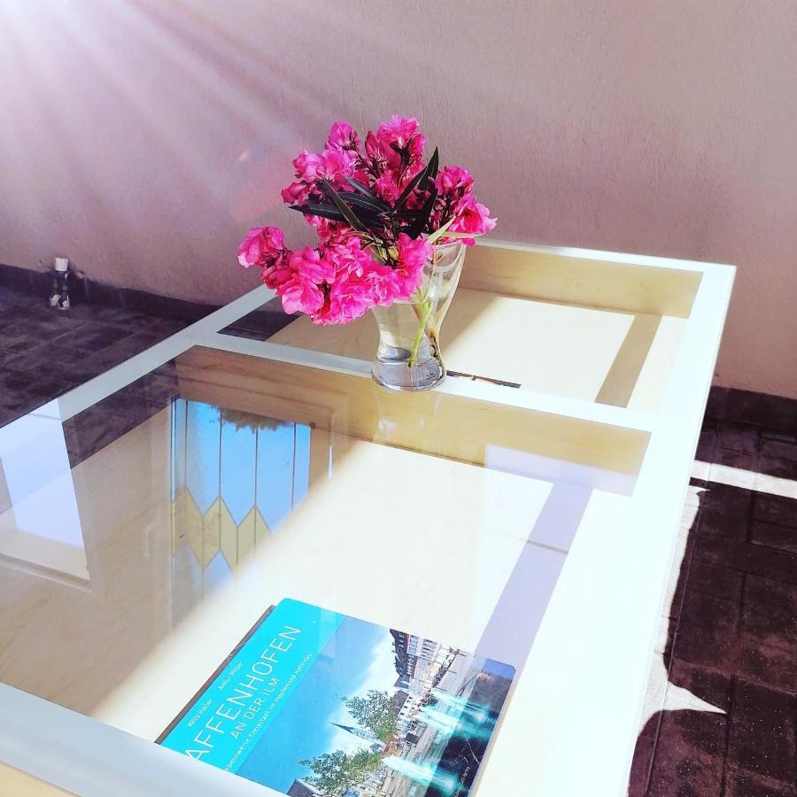 Pfaffenhofen Apartment วราสนา ภายนอก รูปภาพ
